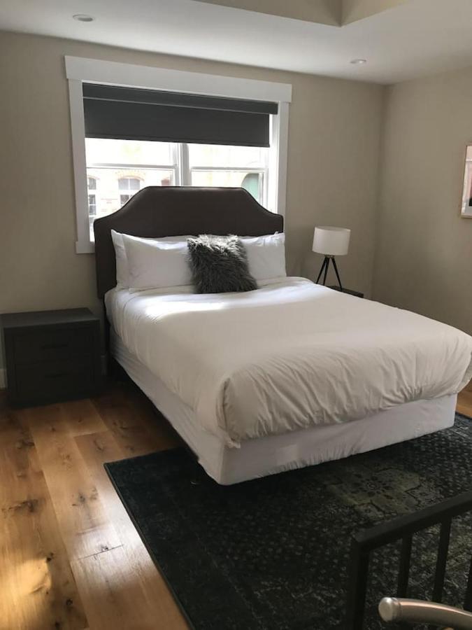 Renovated & Modern Home In Downtown Philly フィラデルフィア エクステリア 写真