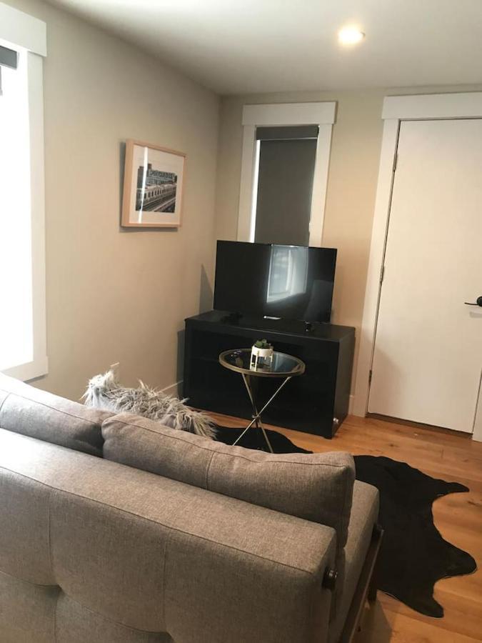 Renovated & Modern Home In Downtown Philly フィラデルフィア エクステリア 写真