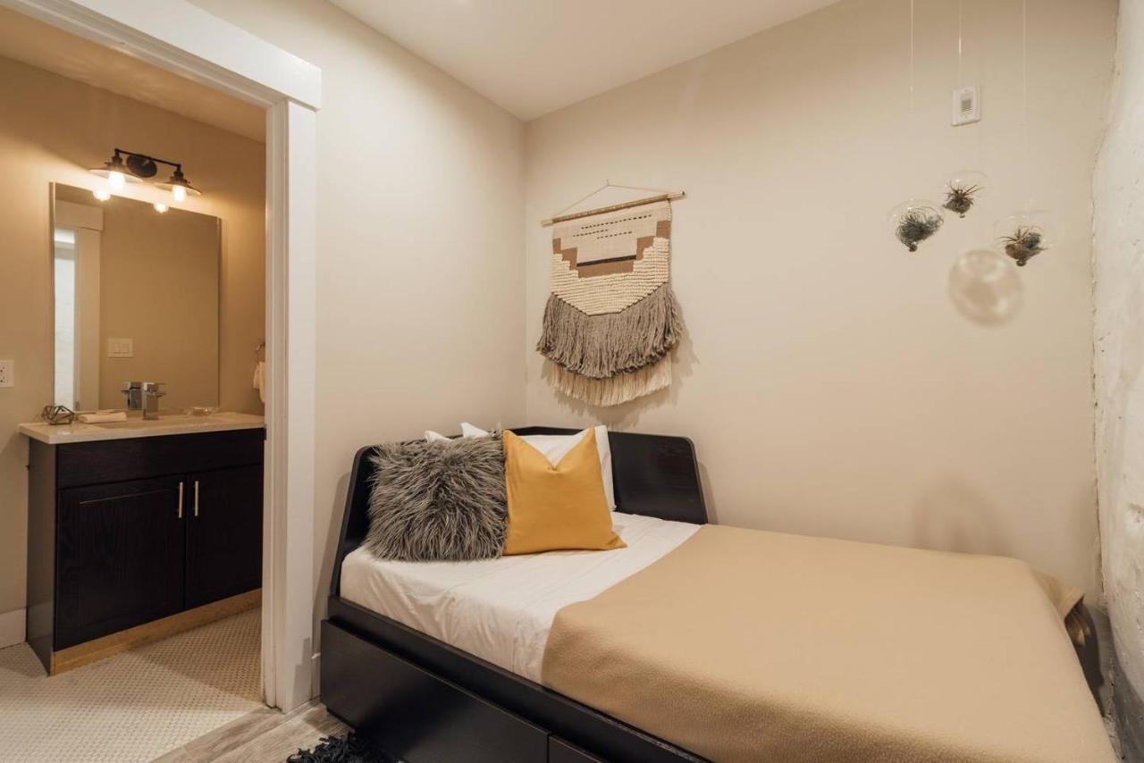 Renovated & Modern Home In Downtown Philly フィラデルフィア エクステリア 写真