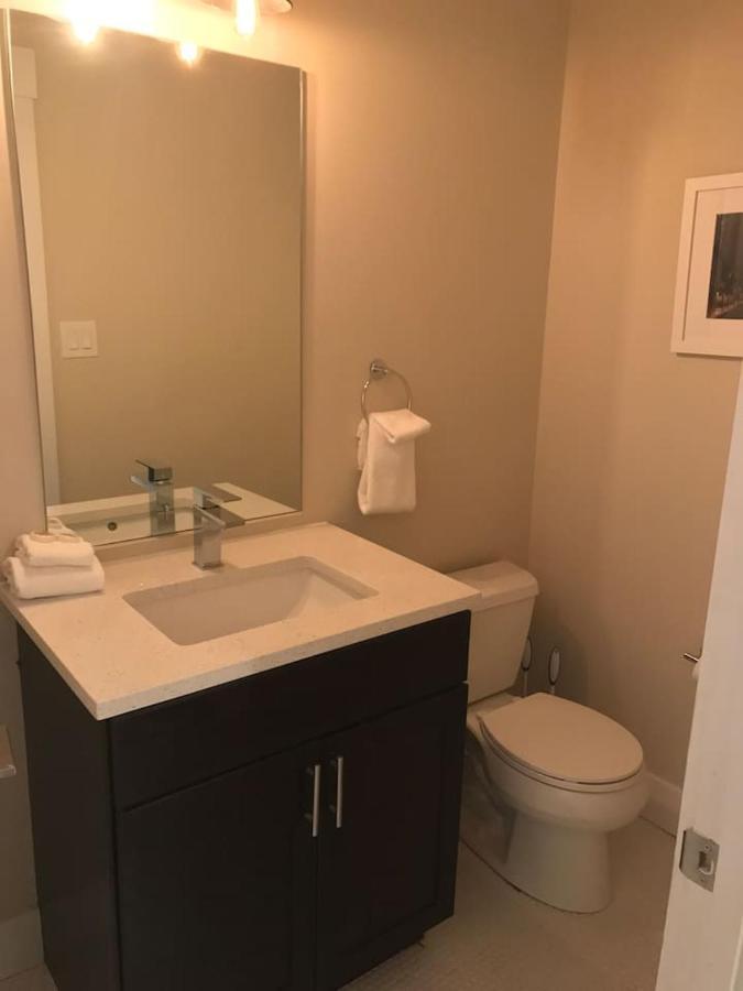 Renovated & Modern Home In Downtown Philly フィラデルフィア エクステリア 写真