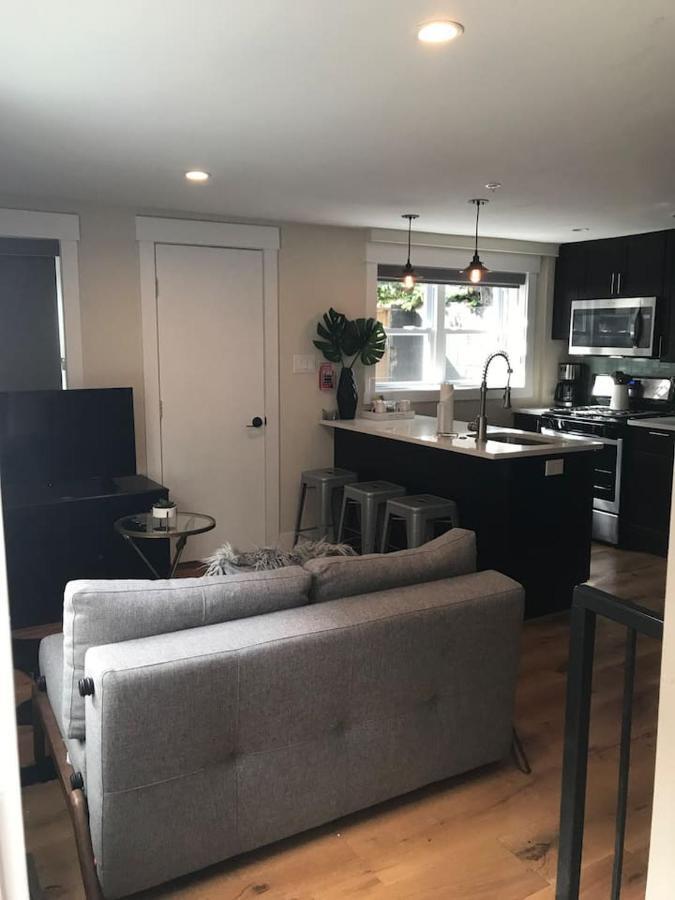 Renovated & Modern Home In Downtown Philly フィラデルフィア エクステリア 写真